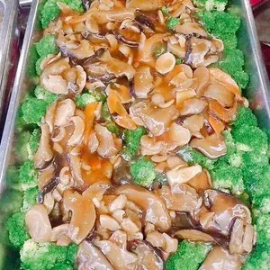 三菇西兰花 Broccoli w/ Assorted Mushroom