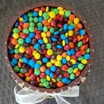 1x KitKat M&Ms Chocolate Cake @$50 (Size: 7 Inches)