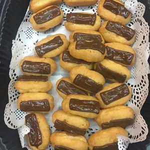 Mini Chocolate Eclair