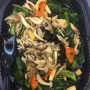 Kai Lan with Carrots