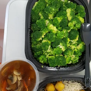 Broccoli with Mixed Mushroom