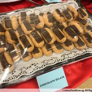 Mini Chocolate Éclair 巧克力泡芙