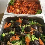 Broccoli w/ Mushroom • 双菇兰花(Chef's Recommended)