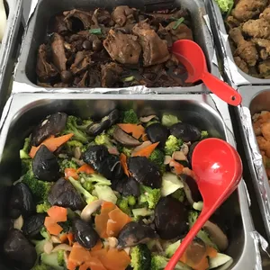 Broccoli w/ Mushroom • 双菇兰花(Chef's Recommended)