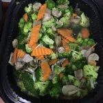 Broccoli w/ Mushroom and Carrot
