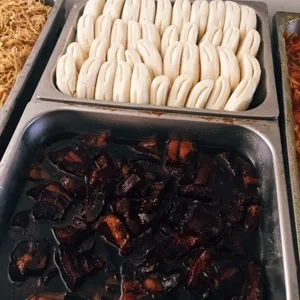 扣肉馒头 Braise Pork w/ Bun