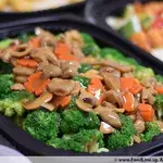 Broccoli with Mixed Mushroom