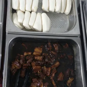 Braised Pork w/ Bun • 扣肉包(Chef's Recommended)