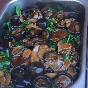香菇芥兰 Kailan w/Mushrooms