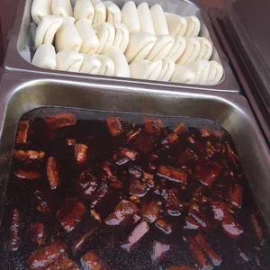 扣肉馒头 Braise Pork w/ Bun