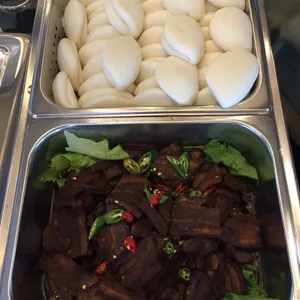 Yeh’s Homemade Bun with Stewed Meat *BEST SELLER! 夜来香扣肉包