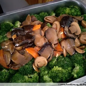 三菇西兰花 Broccoli w/ Assorted Mushroom