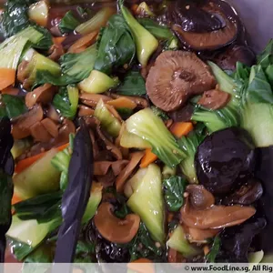 香菇小白 Siow Peh w/ Mushroom