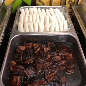 扣肉馒头 Braise Pork w/ Bun