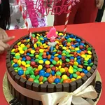 1x KitKat M&Ms Chocolate Cake @$50 (Size: 9 Inches)