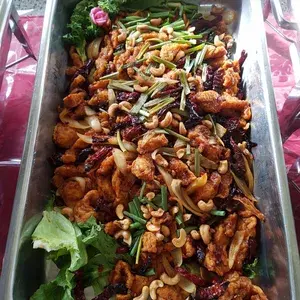 宫保鱼片 Sliced Fish w/ Dried Chillis