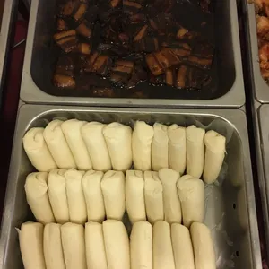 扣肉馒头 Braise Pork w/ Bun