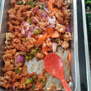 酸甜鸡丁 Sweet & Sour Chicken