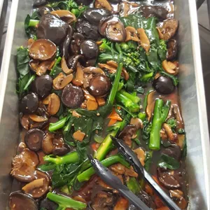 香菇芥兰 Kailan w/Mushrooms