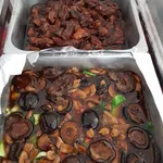 香菇小白 Siow Peh w/ Mushroom