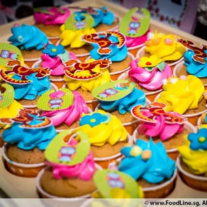 Happy Cupcakes
