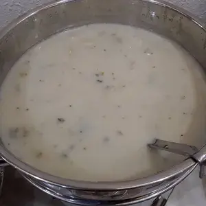 Creamy Asparagus & Broccoli Soup with Bread