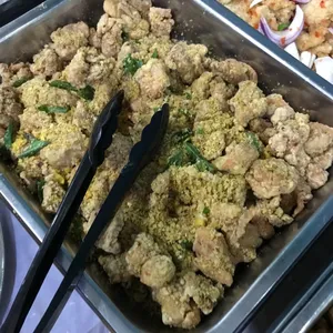 麦片鸡丁 Chicken w/ Cereal