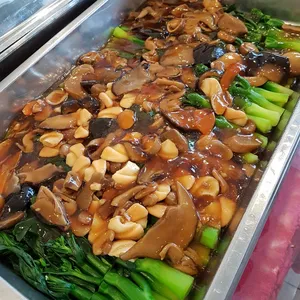鲍贝芥兰 Kailan w/ Sea Clam