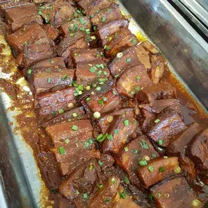 扣肉包 Chinese Bun w/ Stewed Pork