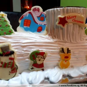 1x Snow White Logcake @$31.9 (Weight: 500G) (Cake Flavour & Filling: Rainbow Sponge / Fresh Cream) (Add On 3D Letters ($2/letter): No) (Add on Handwritten Message: No)