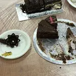 1x Signature Chocolate Etoile @$32 (Weight: 1 kg) (Qty of Big Candles: 3) (Qty of Small Candles: 0)
