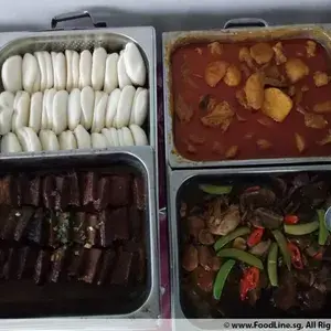 扣肉包 Chinese Bun w/ Stewed Pork