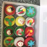 3x Santa Mini Cupcake @$19.8