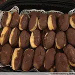 Mini Chocolate Eclair