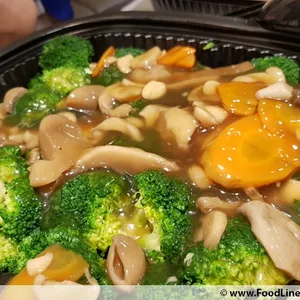 Broccoli with Mixed Mushroom