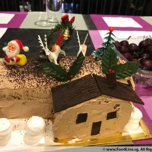 <span style="color:red">FREE Chocolate Log Cake! (500g)</span>