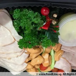 X'mas Platter (Sliced Chicken and Turkey Ham Roll, Mini Sausages with Pineapple Chutney Dip)
