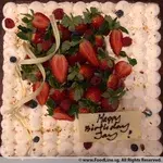 1x Strawberry Shortcake @$117.9 (Size: 12 Inch (29-39 pax)) (Big Candles : 4) (Small Candles : 2)