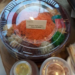 Abundant Wealth Fresh Salmon “Lo Hei Yu Sheng”