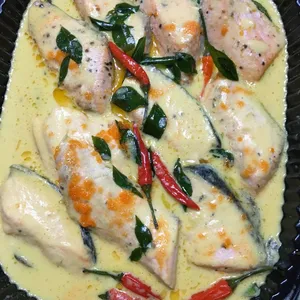 Oriental Style Creamy Baked Salmon Fillet