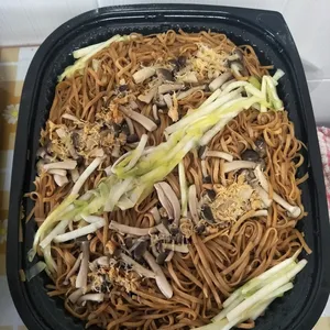 Braised Ee Fu Noodles With Conpoy and Shimeji