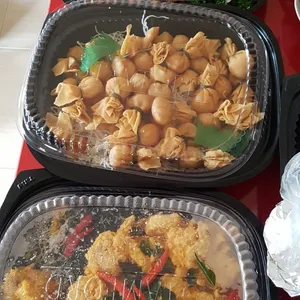 Cantonese Style Garlic Pacific Dory Fillet