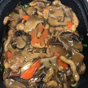 鲍鱼菇菠菜 Spinach w/ Abalone Mushroom