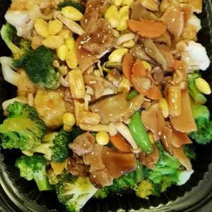 Luo Han Vegetables in Abalone Sauce (V) 八宝罗汉斋 （素）