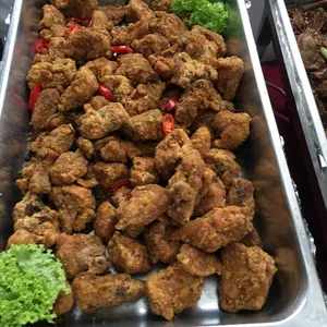 Salted Egg Chicken • 咸蛋鸡(Chef's Recommended)