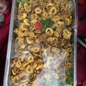 Deep Fried Garlic Sotong • 五香苏东