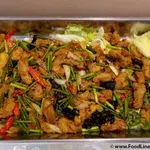 蒜香蒜花炒鱼片 Sliced Fish w/Garlic & Leek