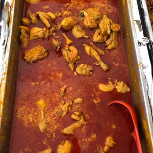 Curry Chicken • 咖哩鸡(Chef's Recommended)
