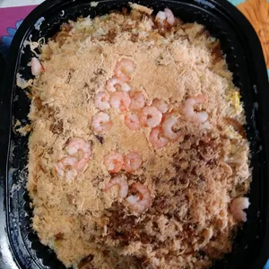 Seafood Fried Rice with Chicken Floss 黄金肉松海鲜炒饭