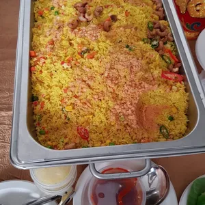 Thai pineapple rice tossed with floss flakes & cashew nuts 旺来炒饭